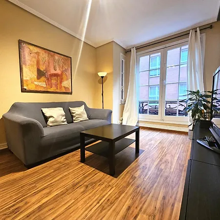 Apartman R2R - Coquetos Aptos En Gijon - 135B3