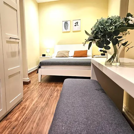 135b3 Coquetos Aptos En By R2r Consulting Apartmán *